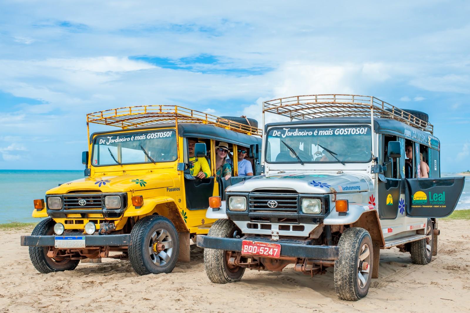 Passeio de Jeep Bandeirante em São Miguel do Gostoso
